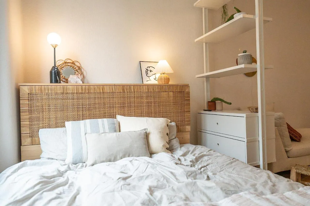 Beautiful Central Apartment Steps From Lake And Water Jet Женева 0*,  Швейцария