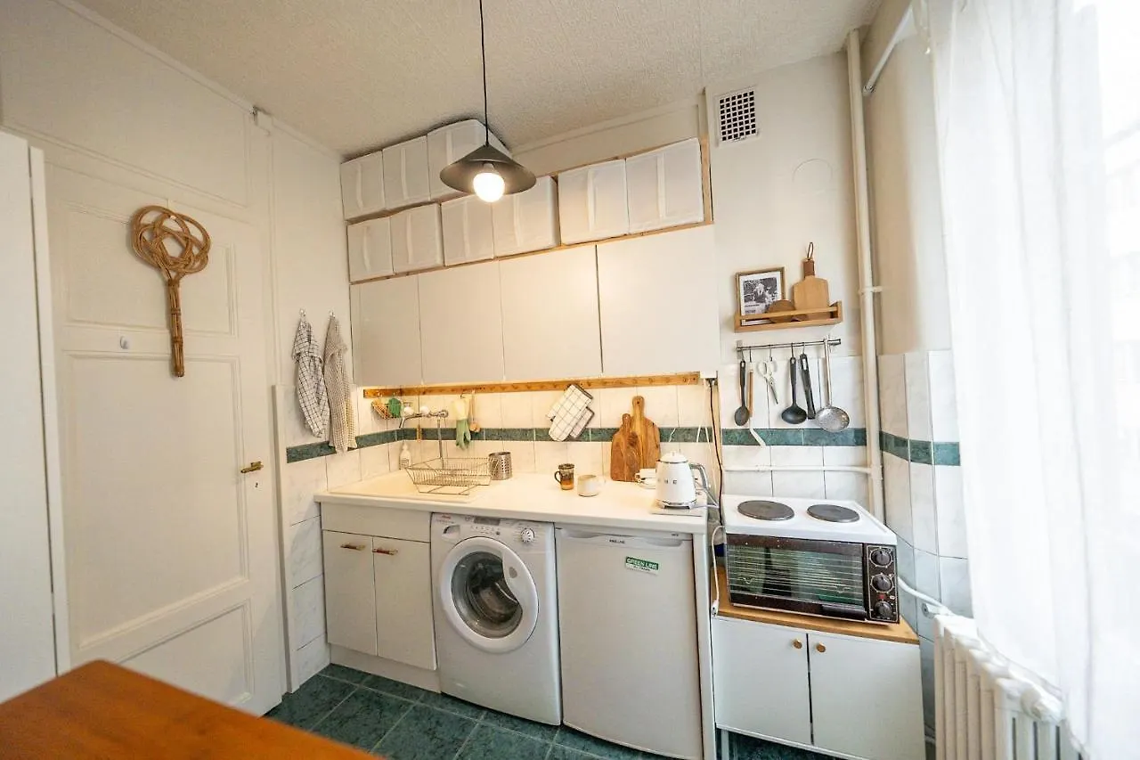 Beautiful Central Apartment Steps From Lake And Water Jet Женева